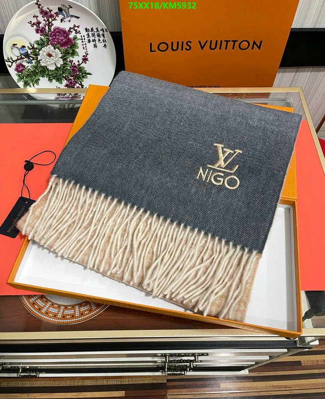 LV-Scarf Code: KM5932 $: 75USD