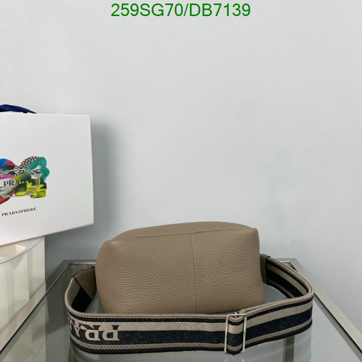 Prada-Bag-Mirror Quality Code: DB7139 $: 259USD