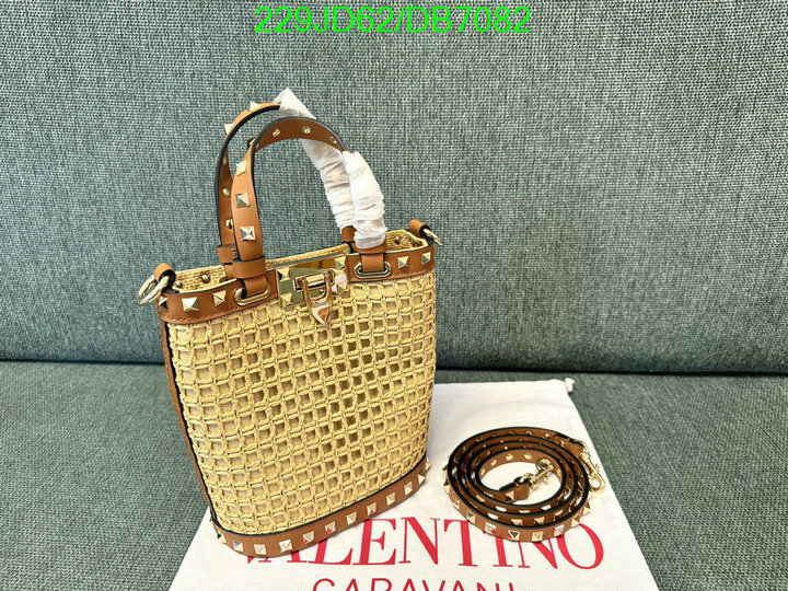 Valentino-Bag-Mirror Quality Code: DB7082 $: 229USD