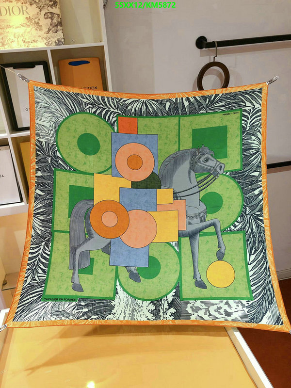 Hermes-Scarf Code: KM5872 $: 55USD