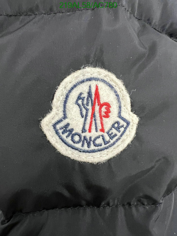 Moncler-Down jacket Women Code: AC780 $: 219USD