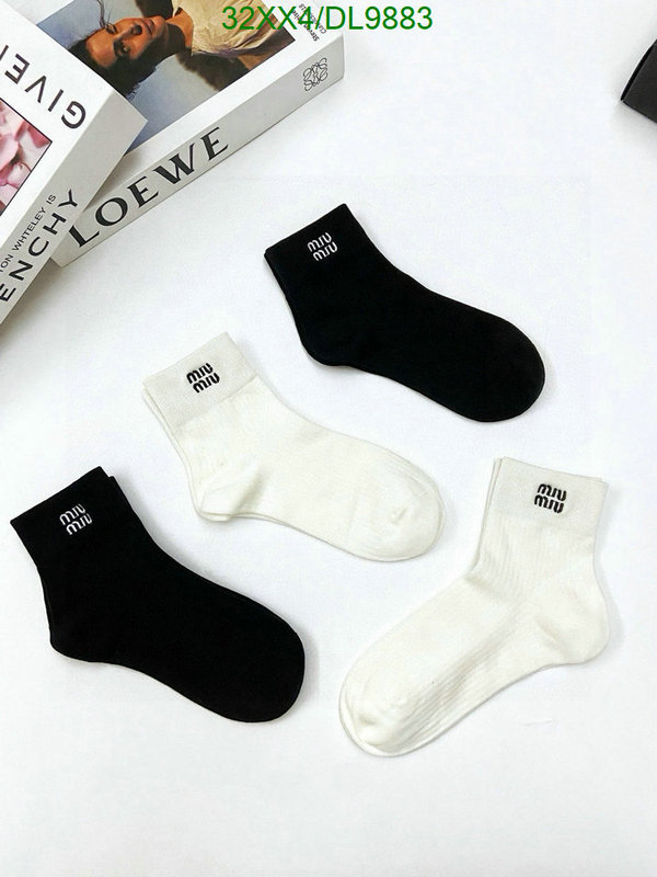 Miu Miu-Sock Code: DL9883 $: 32USD