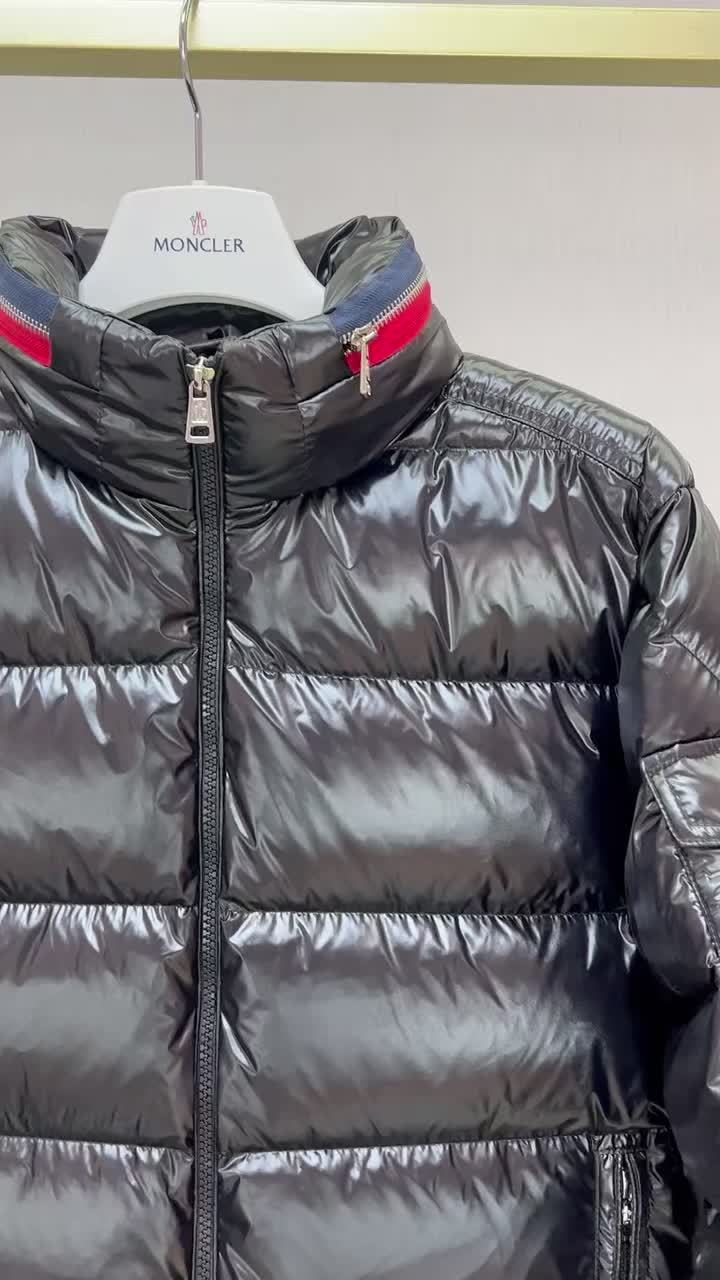 Moncler-Down jacket Men Code: AC741 $: 175USD