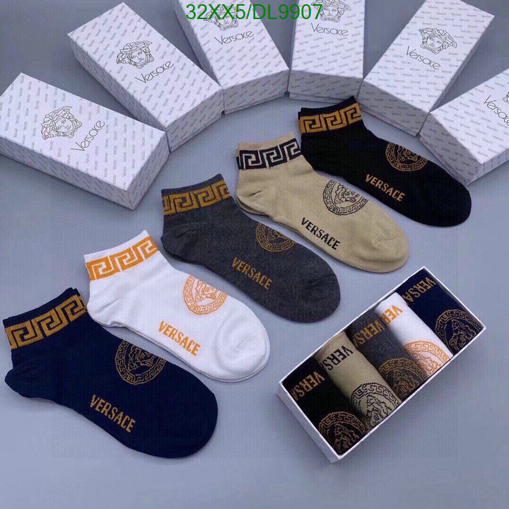 Versace-Sock Code: DL9907 $: 32USD