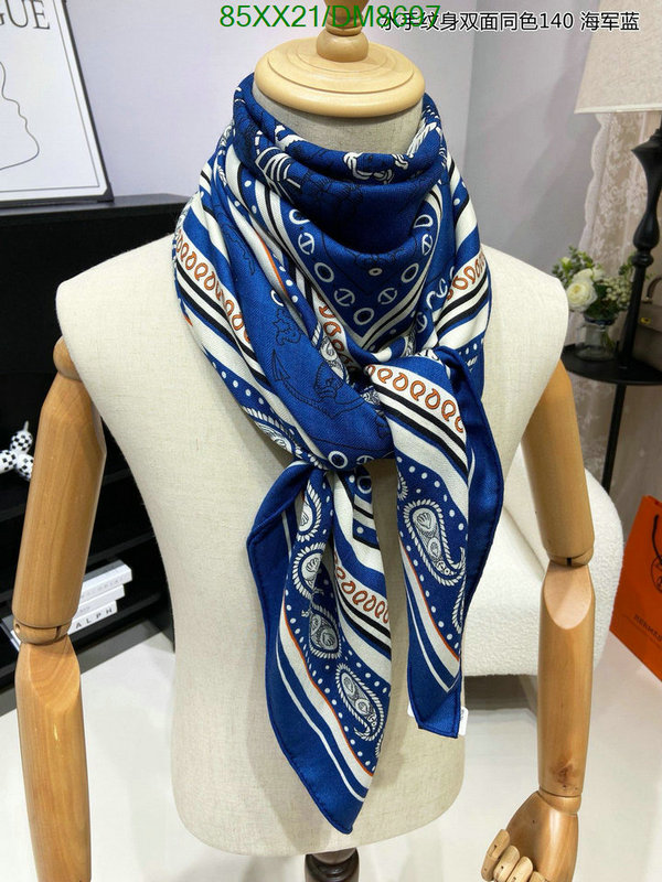 Hermes-Scarf Code: DM8697 $: 85USD