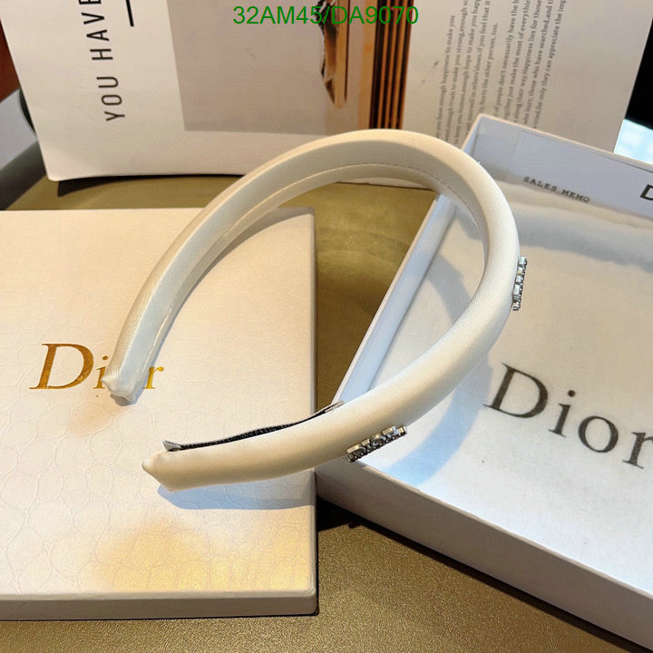 Dior-Headband Code: DA9070 $: 32USD