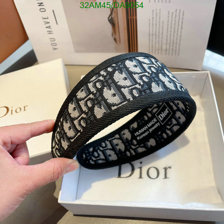 Dior-Headband Code: DA9054 $: 32USD