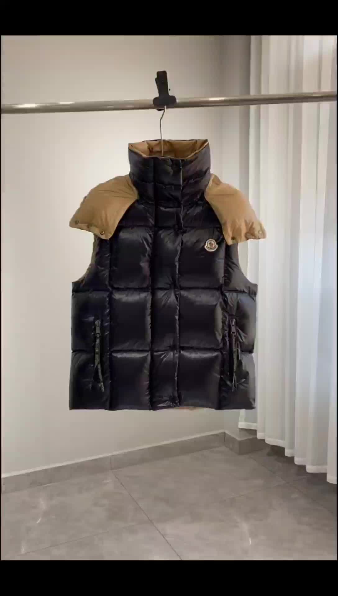 Moncler-Down jacket Women Code: AC149 $: 139USD