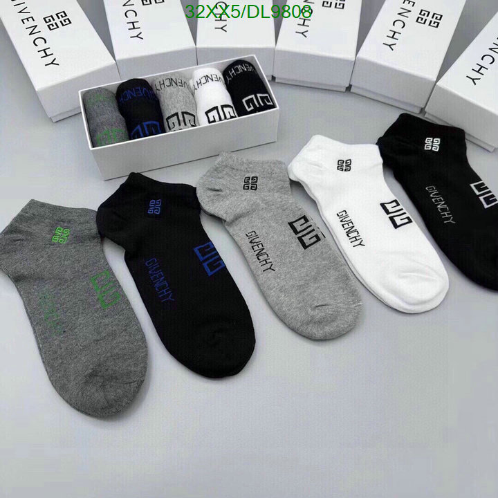 Givenchy-Sock Code: DL9808 $: 32USD