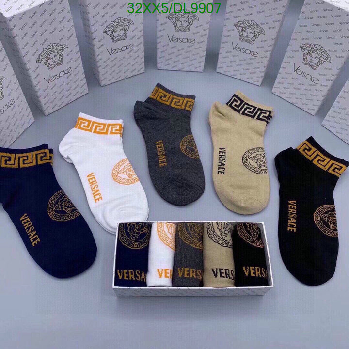 Versace-Sock Code: DL9907 $: 32USD