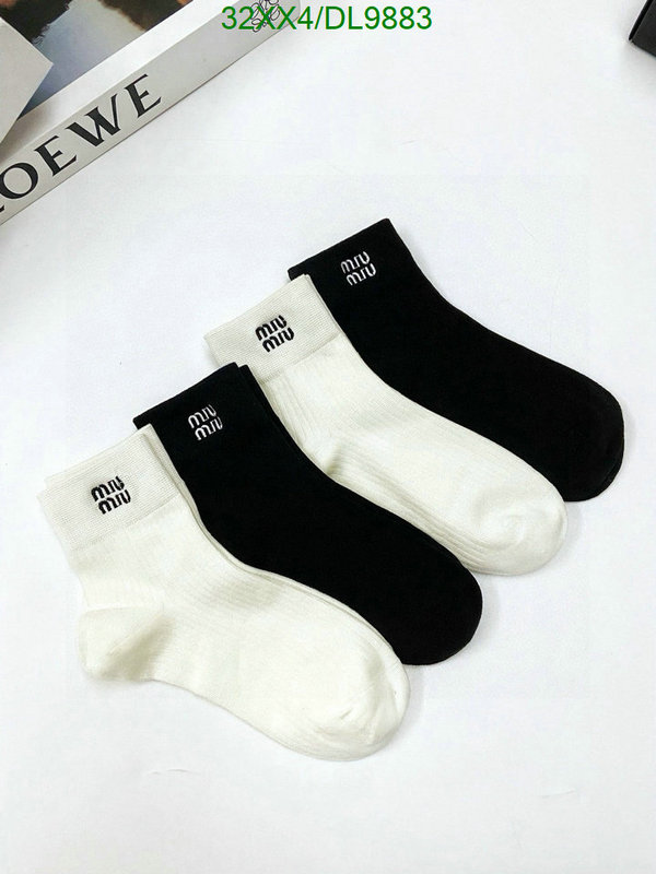 Miu Miu-Sock Code: DL9883 $: 32USD