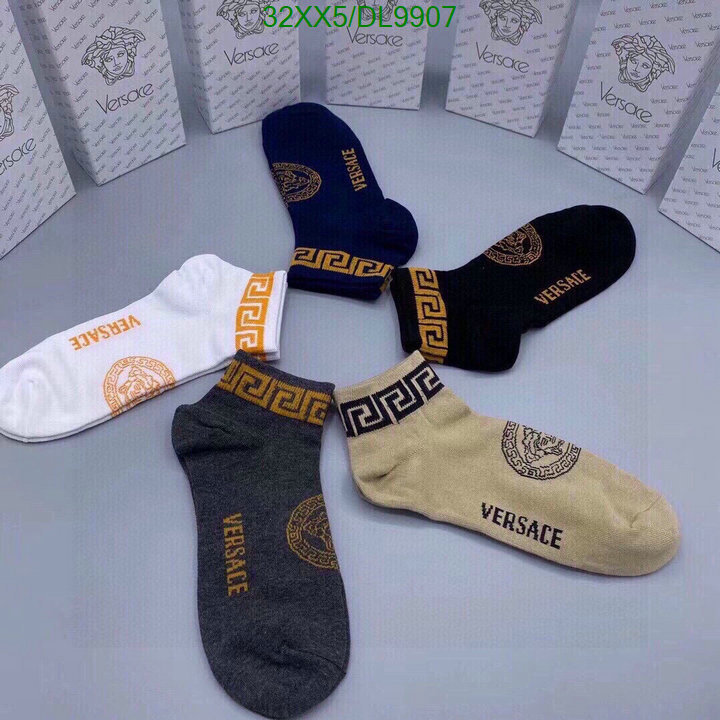 Versace-Sock Code: DL9907 $: 32USD