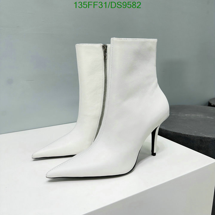 Balenciaga-Women Shoes Code: DS9582 $: 135USD