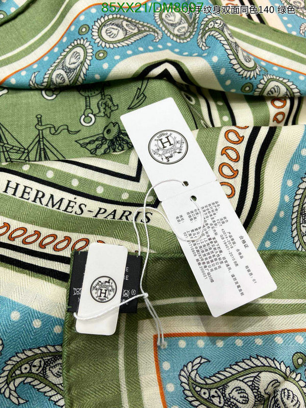 Hermes-Scarf Code: DM8697 $: 85USD