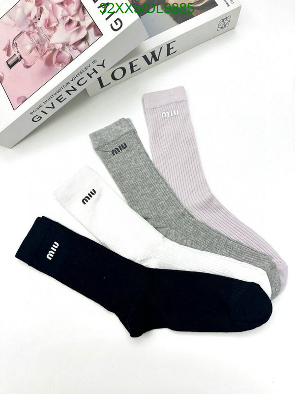 Miu Miu-Sock Code: DL9885 $: 32USD