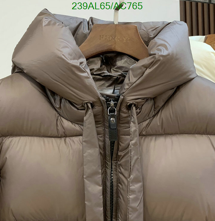 MaxMara-Down jacket Women Code: AC765 $: 239USD