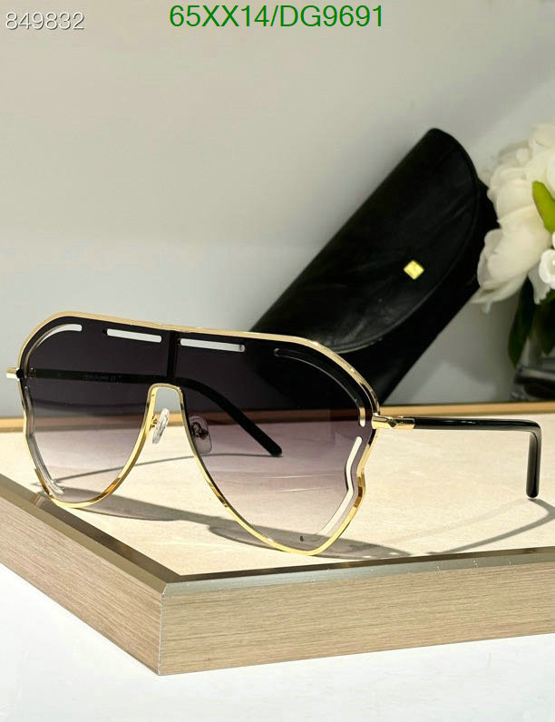 Linda Farrow-Glasses Code: DG9691 $: 65USD