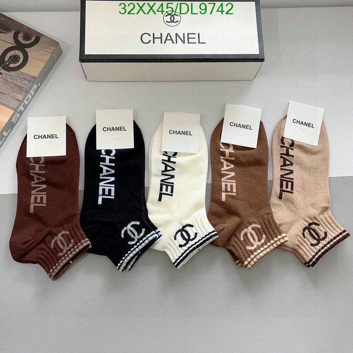 Chanel-Sock Code: DL9742 $: 32USD