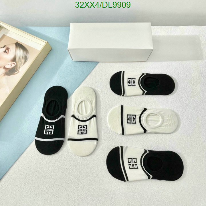 Givenchy-Sock Code: DL9909 $: 32USD