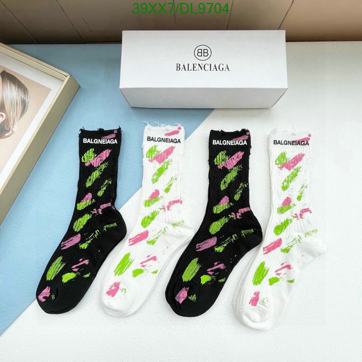 Balenciaga-Sock Code: DL9704 $: 39USD