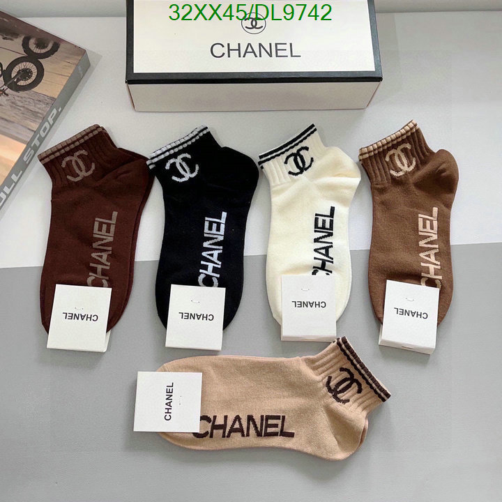 Chanel-Sock Code: DL9742 $: 32USD