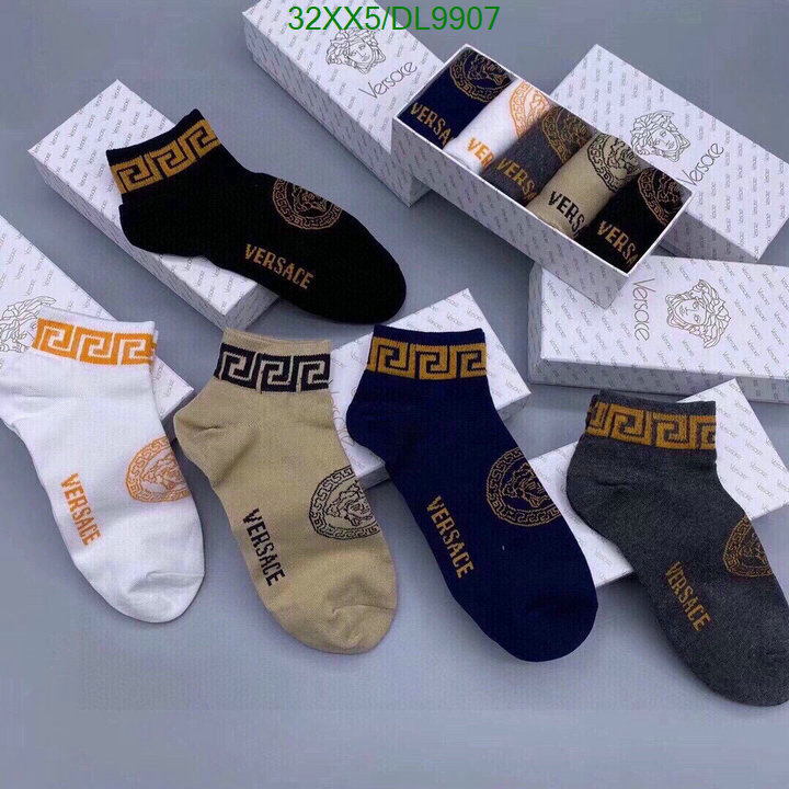 Versace-Sock Code: DL9907 $: 32USD