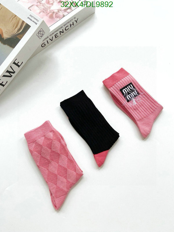 Miu Miu-Sock Code: DL9892 $: 32USD