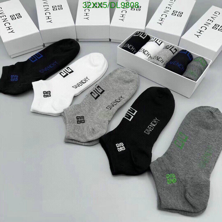 Givenchy-Sock Code: DL9808 $: 32USD