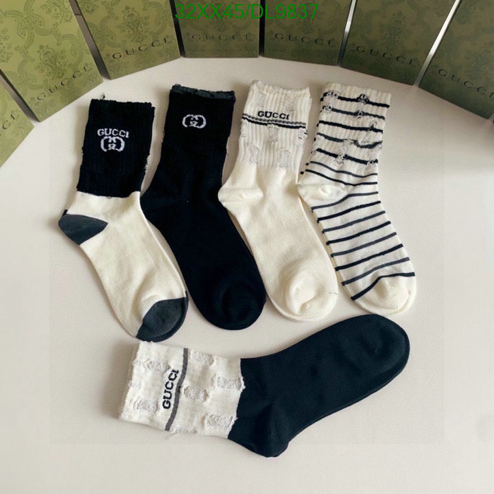 Gucci-Sock Code: DL9837 $: 32USD