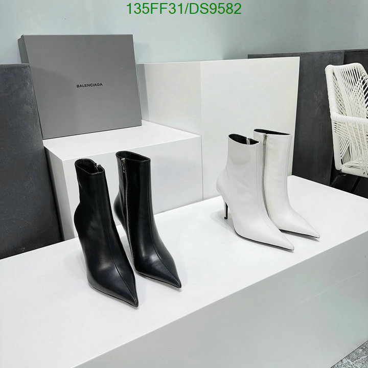 Balenciaga-Women Shoes Code: DS9582 $: 135USD