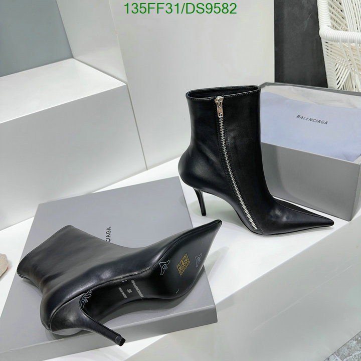 Balenciaga-Women Shoes Code: DS9582 $: 135USD