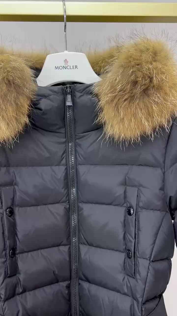 Moncler-Down jacket Women Code: AC780 $: 219USD