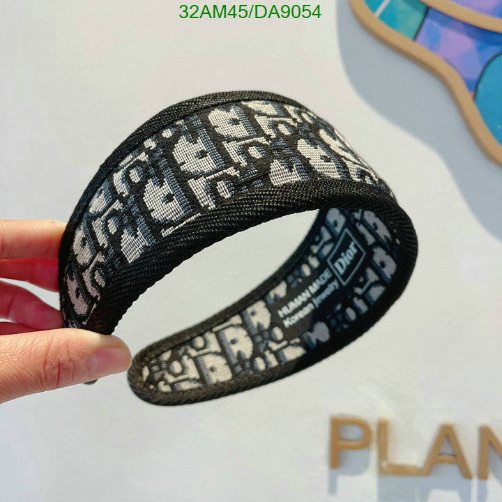 Dior-Headband Code: DA9054 $: 32USD