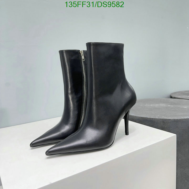 Balenciaga-Women Shoes Code: DS9582 $: 135USD