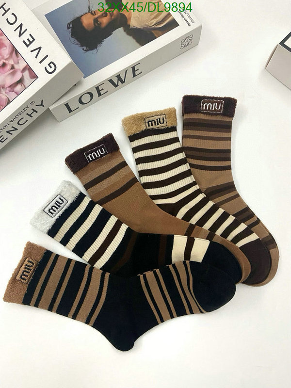 Miu Miu-Sock Code: DL9894 $: 32USD