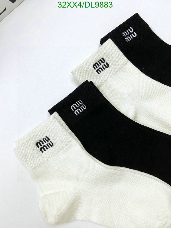 Miu Miu-Sock Code: DL9883 $: 32USD