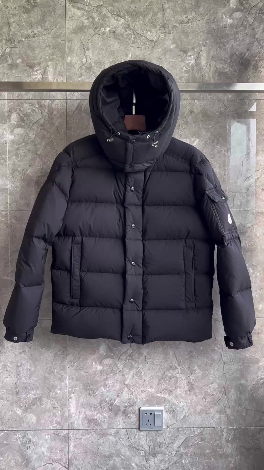 Moncler-Down jacket Men Code: AC774 $: 209USD