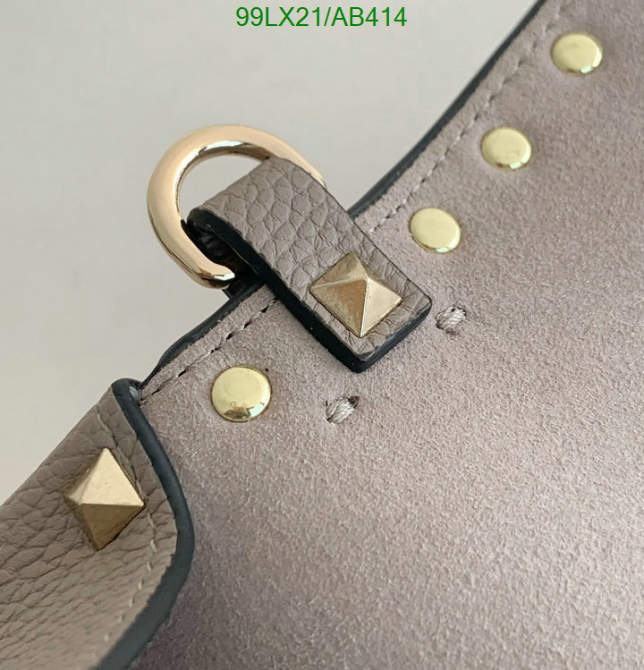 Valentino-Bag-4A Quality Code: AB414 $: 99USD