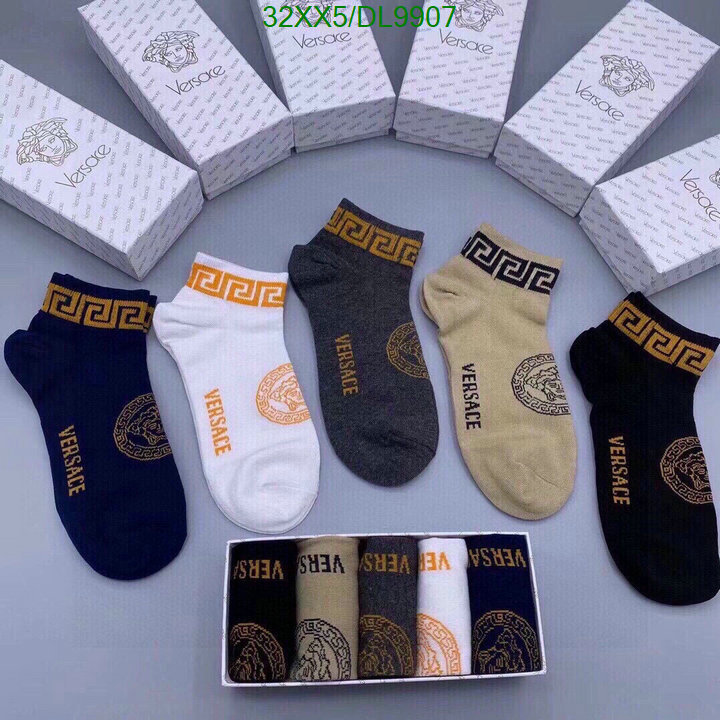 Versace-Sock Code: DL9907 $: 32USD