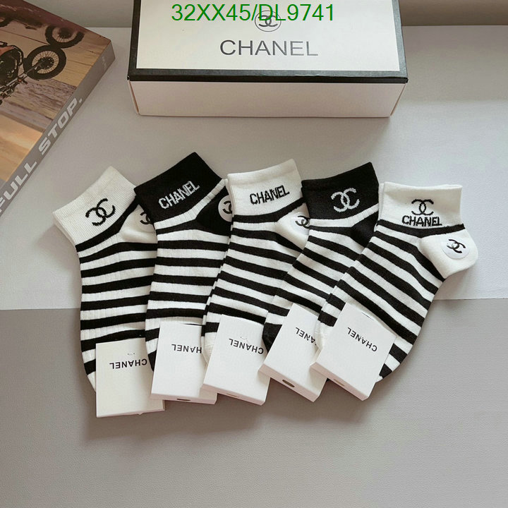 Chanel-Sock Code: DL9741 $: 32USD