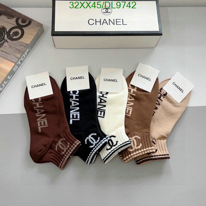 Chanel-Sock Code: DL9742 $: 32USD