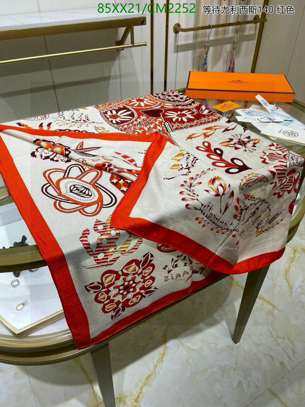 Hermes-Scarf Code: CM2252 $: 85USD