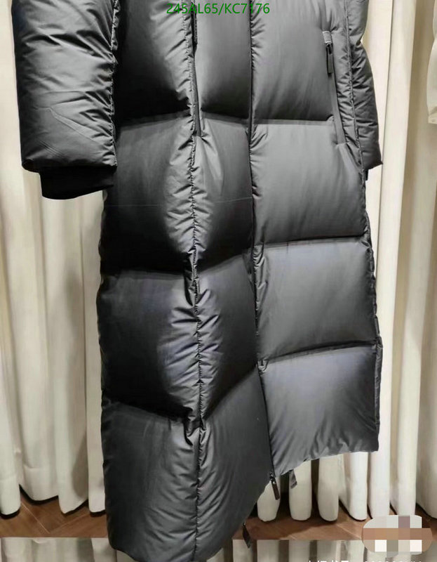 Prada-Down jacket Women Code: KC7176 $: 245USD