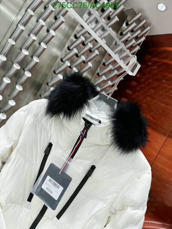 Moncler-Down jacket Women Code: AC1953 $: 275USD