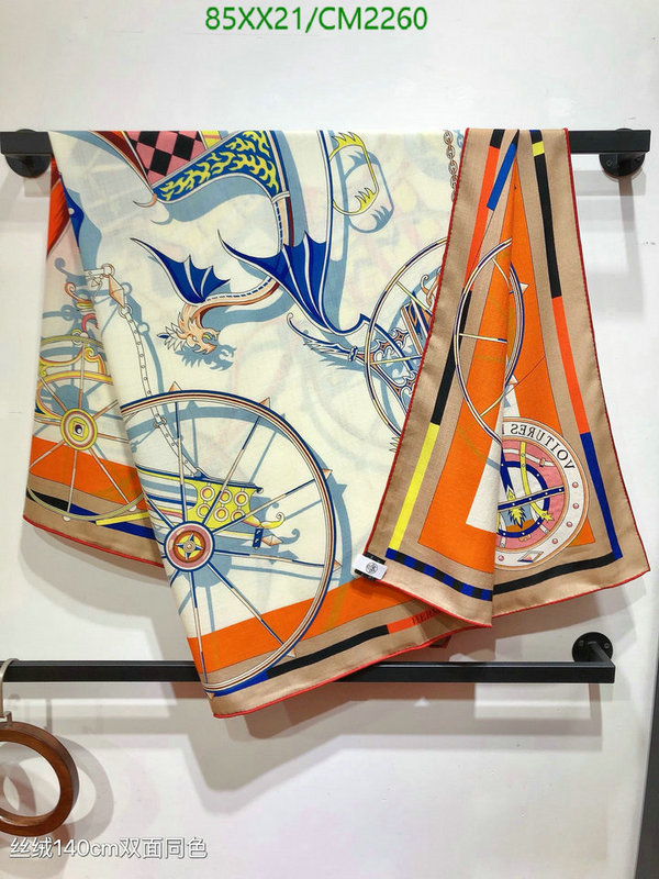 Hermes-Scarf Code: CM2260 $: 85USD