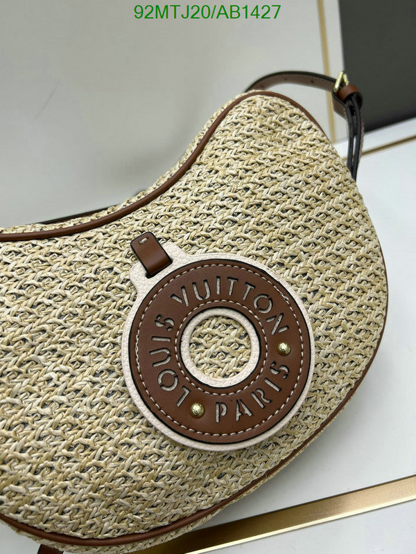 LV-Bag-4A Quality Code: AB1427 $: 92USD