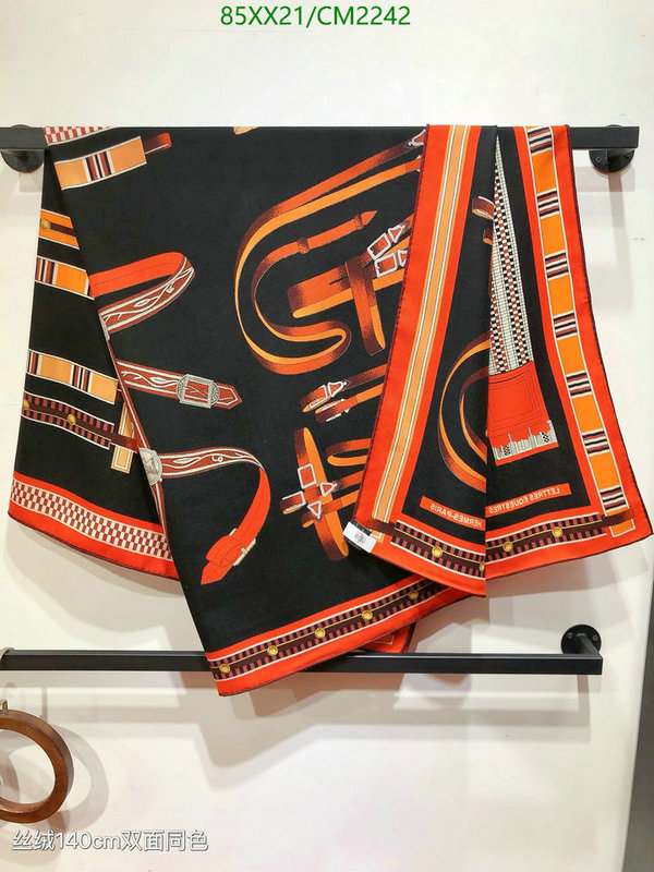 Hermes-Scarf Code: CM2242 $: 85USD