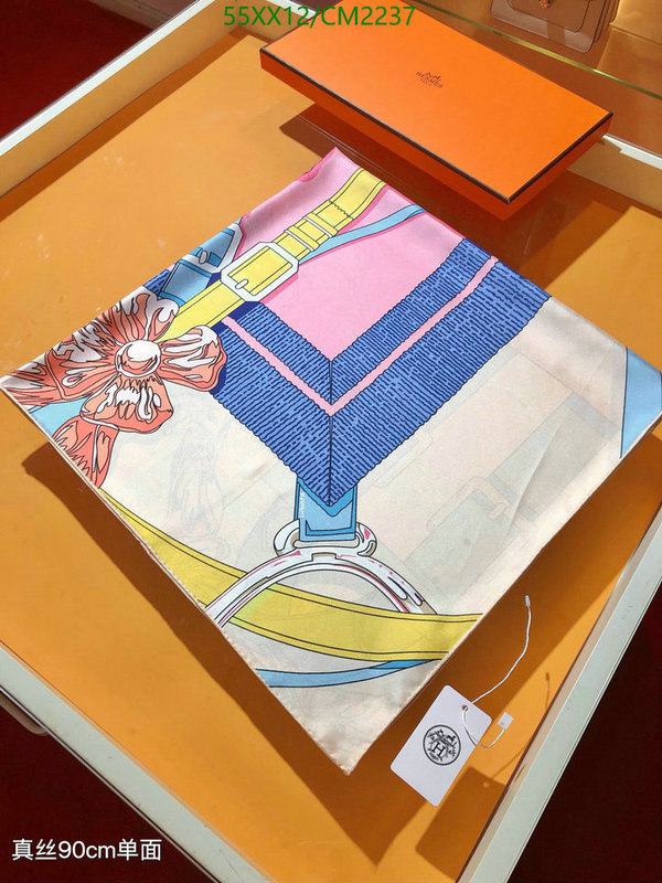 Hermes-Scarf Code: CM2237 $: 55USD