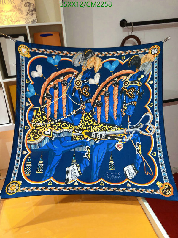 Hermes-Scarf Code: CM2258 $: 55USD