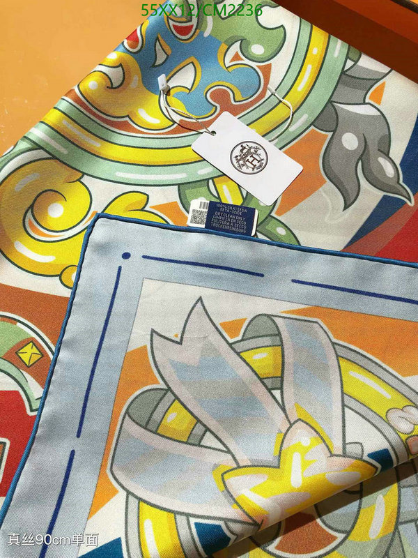 Hermes-Scarf Code: CM2236 $: 55USD